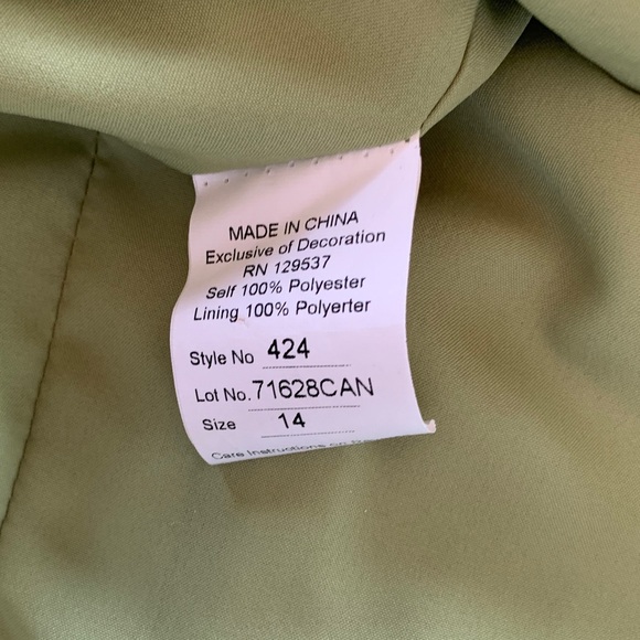 Elegant Strapless Green Dress - Picture 7 of 8